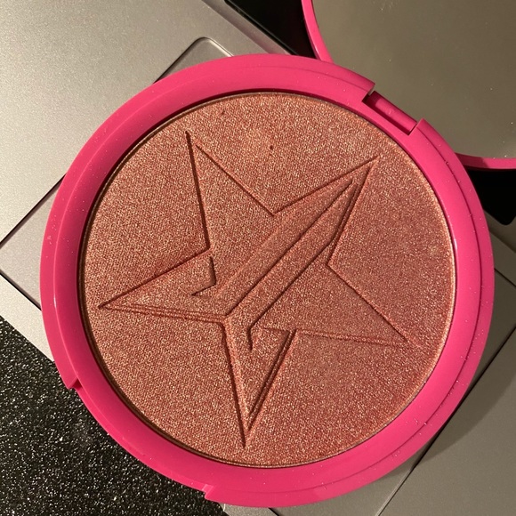 SOLD jeffree star highlighter - Picture 2 of 3